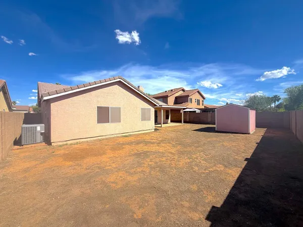 $2,200 | 19858 North 33rd Place, Phoenix, AZ 85050