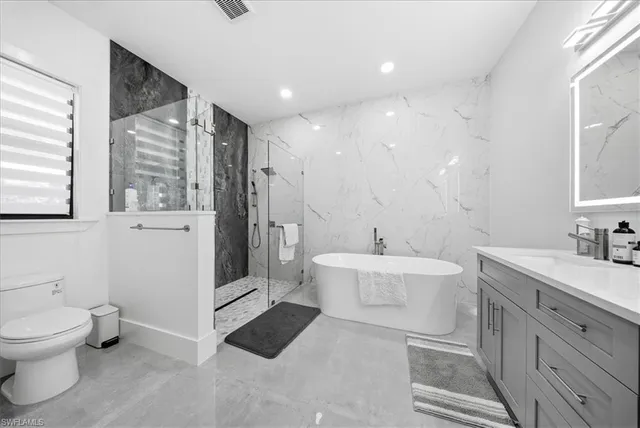 $4,900 | 3261 15th Avenue Southwest, Naples, FL 34117