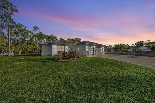 $4,900 | 3261 15th Avenue Southwest, Naples, FL 34117