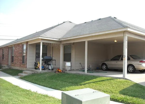 $1,895 | 2119 Ragland Road, Mansfield, TX 76063