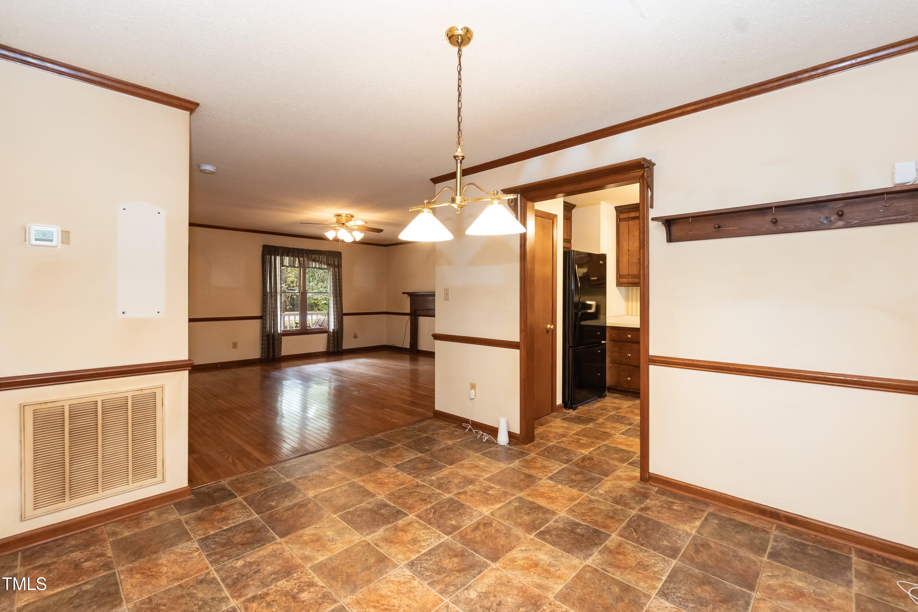 2246 Ranch Road Clayton, NC 27520 - Photo 10 of 39 Dining 02
