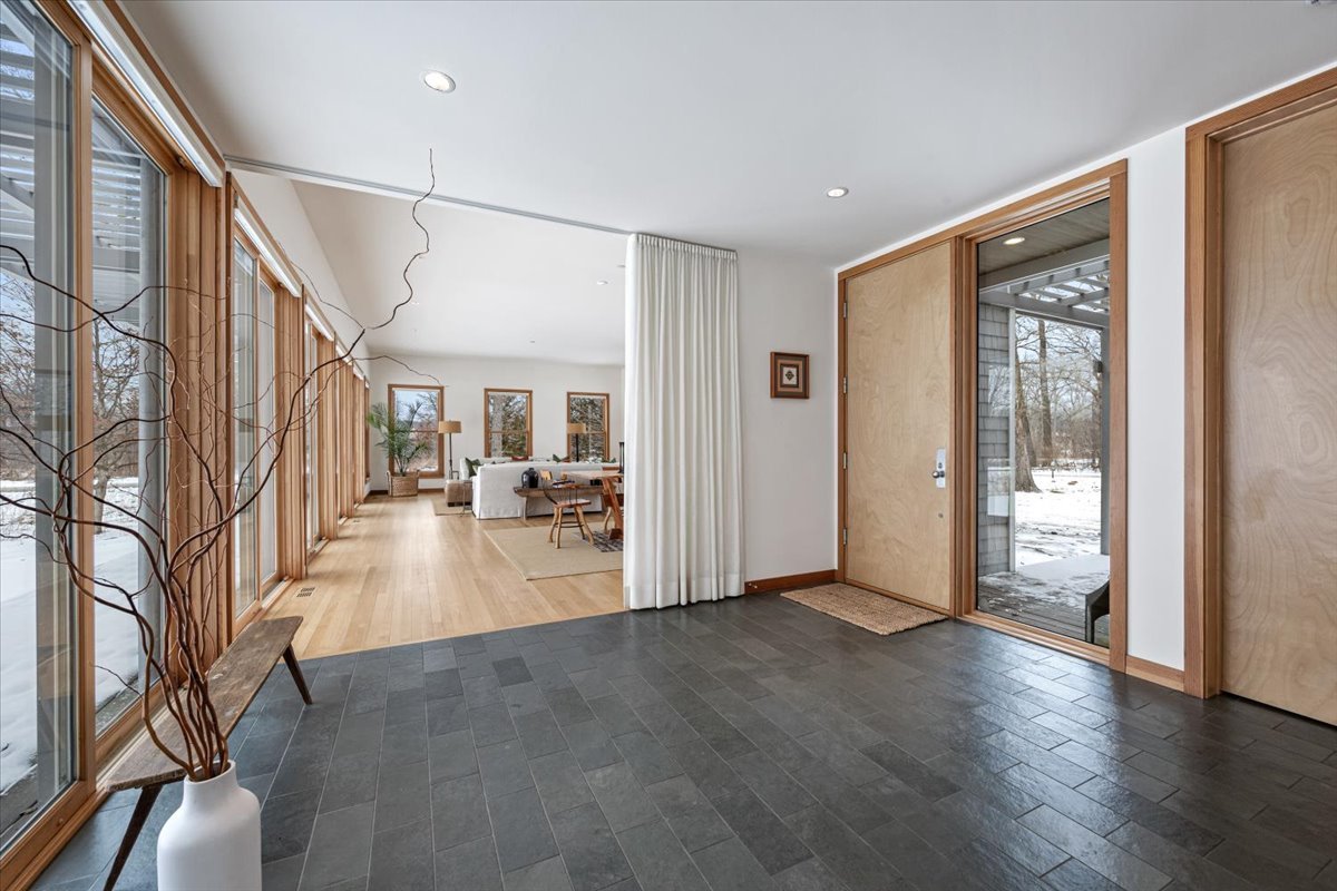 26403 North Farwell Road Mettawa, IL 60045 - Photo 4 of 44