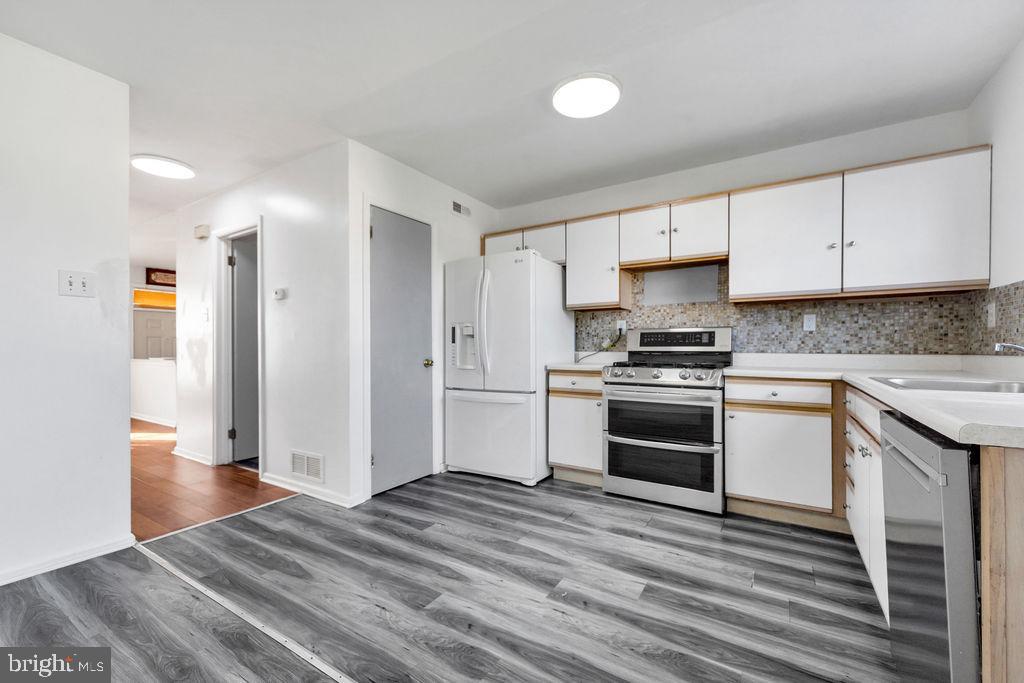 20 Rudy Robinson Way Philadelphia, PA 19139 - Photo 10 of 26