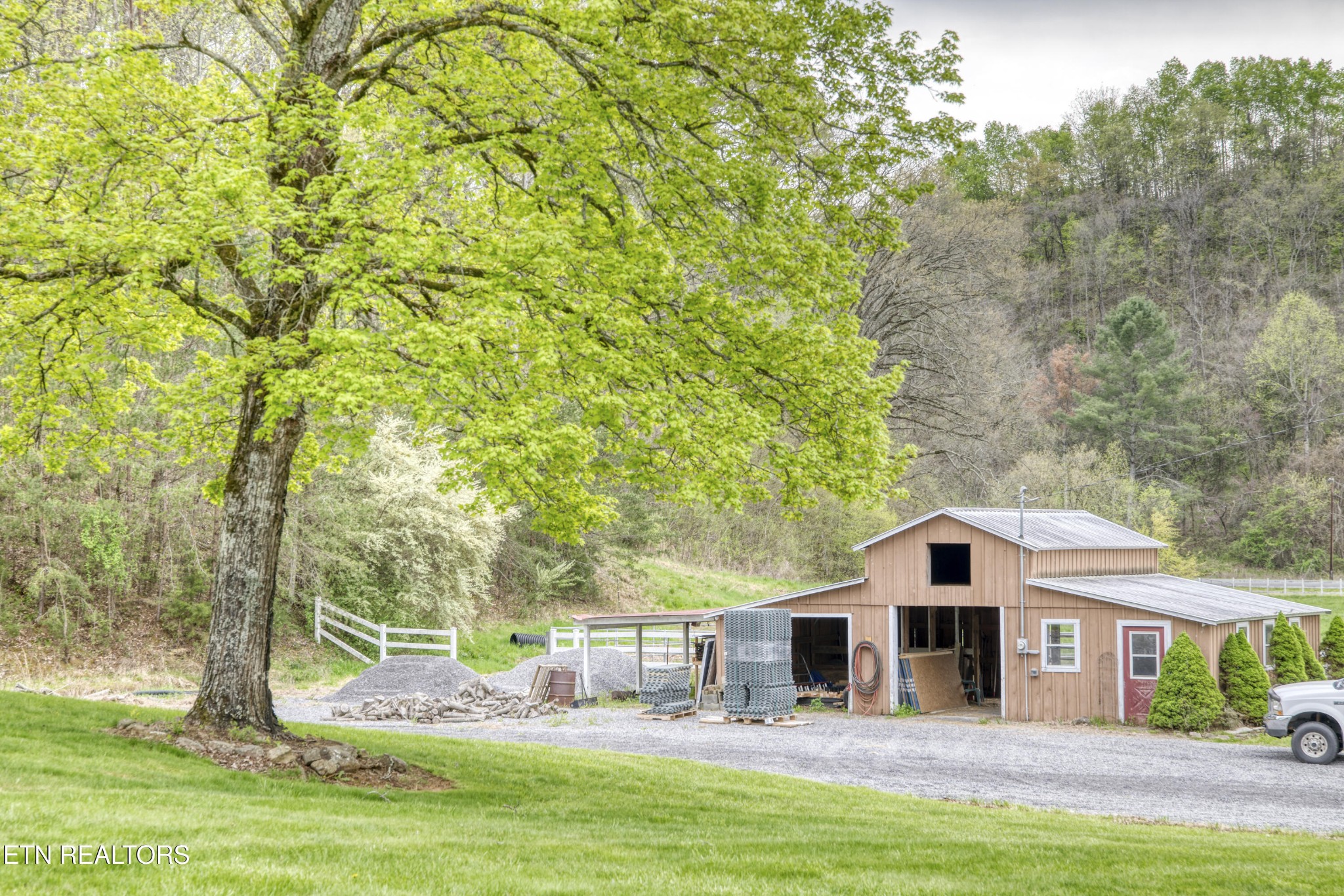 2226 Holt Town Road Newport, TN 37821 - Photo 45 of 60 Gallery Image 45