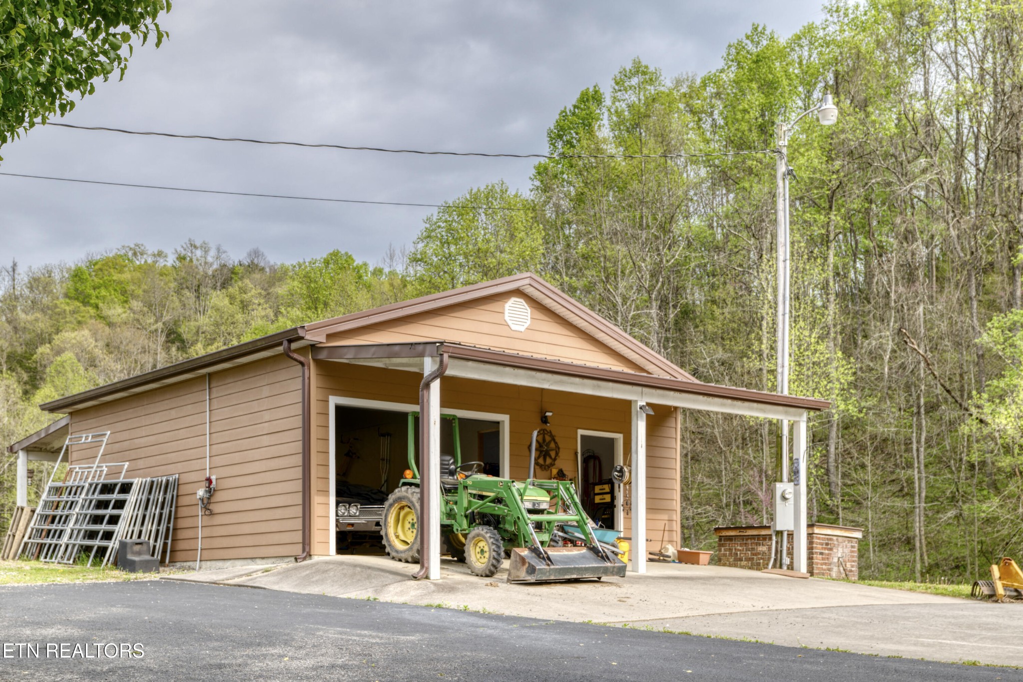 2226 Holt Town Road Newport, TN 37821 - Photo 54 of 60 Gallery Image 54