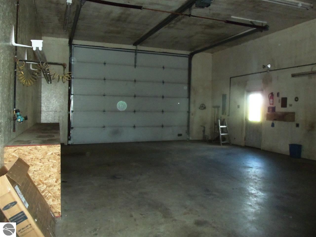 10960 East Wolfe Road Wheeler, MI 48662 - Photo 38 of 40 1790865-46.JPG