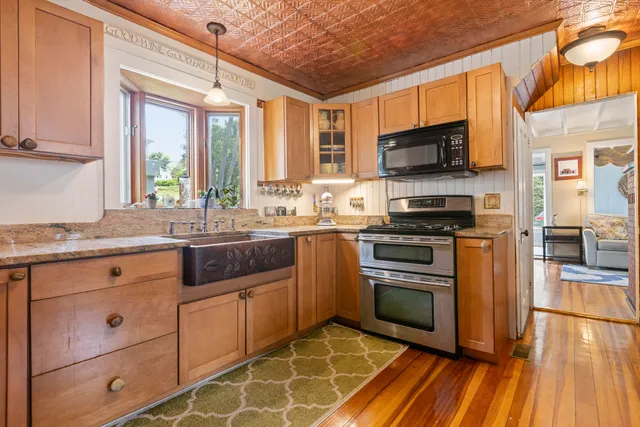 $925,000 | 46 Ryefield Street, Portland, ME 04108