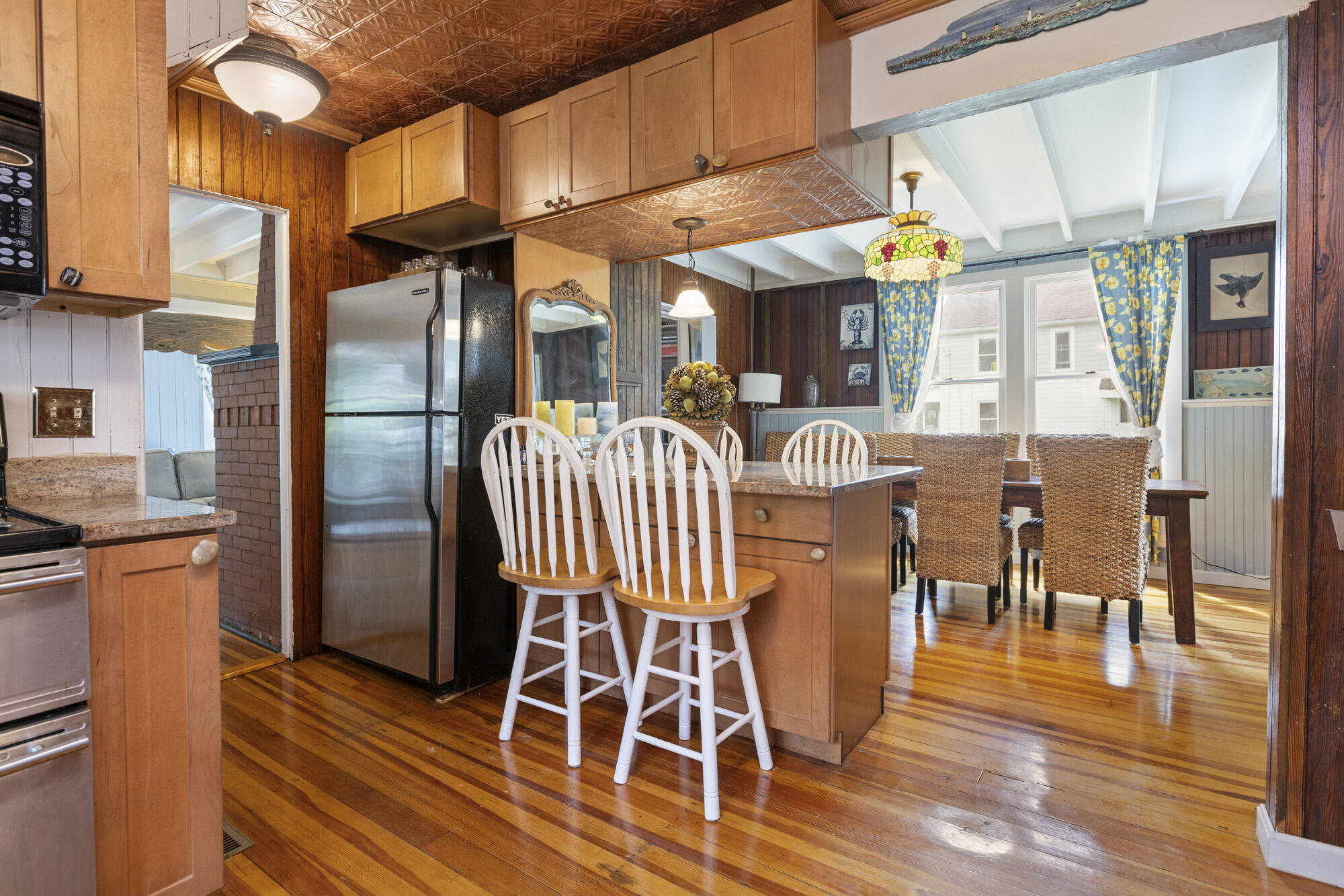 46 Ryefield Street Portland, ME 04108 - Photo 29 of 54 Kitchen eat-in counter