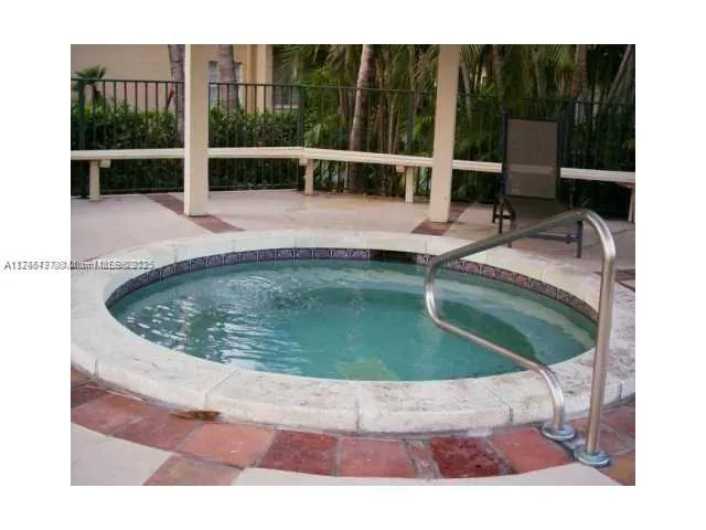 $285,000 | Country Club of Miami, Hialeah, FL 33015