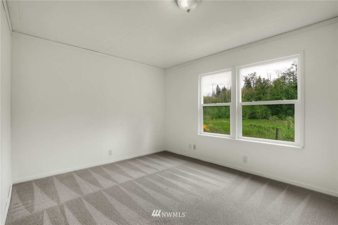 6255 Southeast Sedgwick Road Port Orchard, WA 98366 - Photo 14 of 23 Gallery Image 14