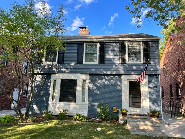 $510,000 | 240 Mc Kinley Avenue, Grosse Pointe, MI 48236