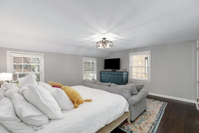 $510,000 | 240 Mc Kinley Avenue, Grosse Pointe, MI 48236