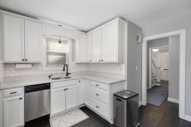 $510,000 | 240 Mc Kinley Avenue, Grosse Pointe, MI 48236