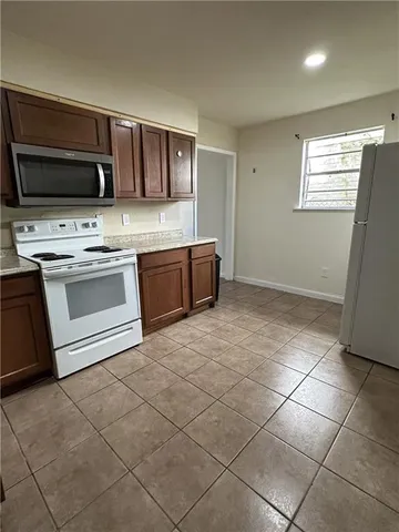 $1,550 | 3000 Americus Street, New Orleans, LA 70114