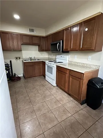 $1,550 | 3000 Americus Street, New Orleans, LA 70114