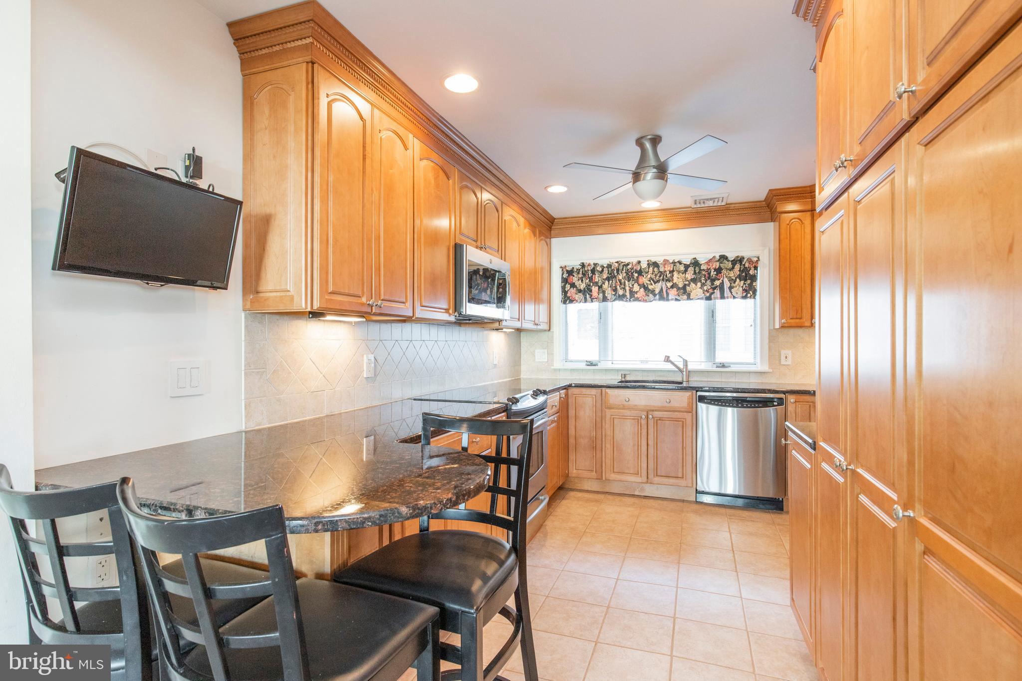 4 Columbus Avenue Havertown, PA 19083 - Photo 8 of 27 Kitchen