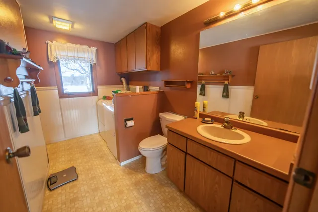 $400,000 | 2763 2nd, Oxford, WI 53952