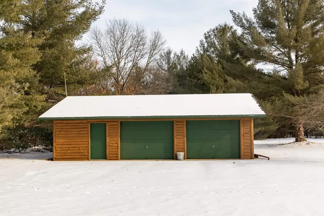 $400,000 | 2763 2nd, Oxford, WI 53952