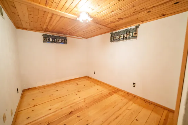 $400,000 | 2763 2nd, Oxford, WI 53952