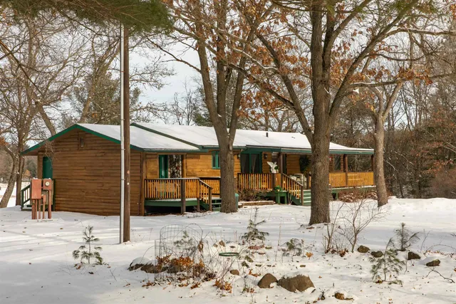 $400,000 | 2763 2nd, Oxford, WI 53952