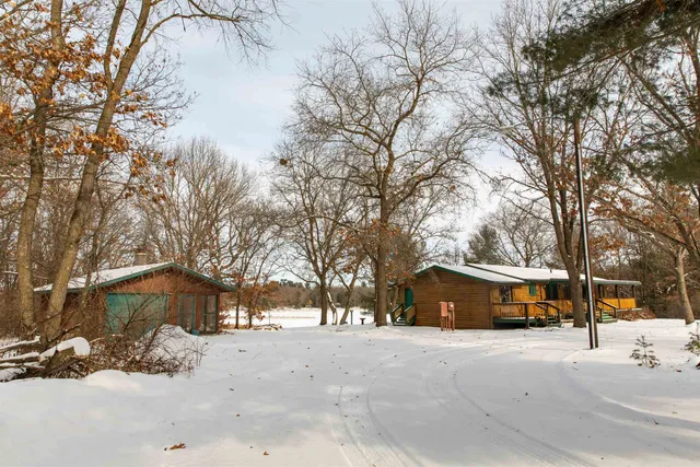 $400,000 | 2763 2nd, Oxford, WI 53952