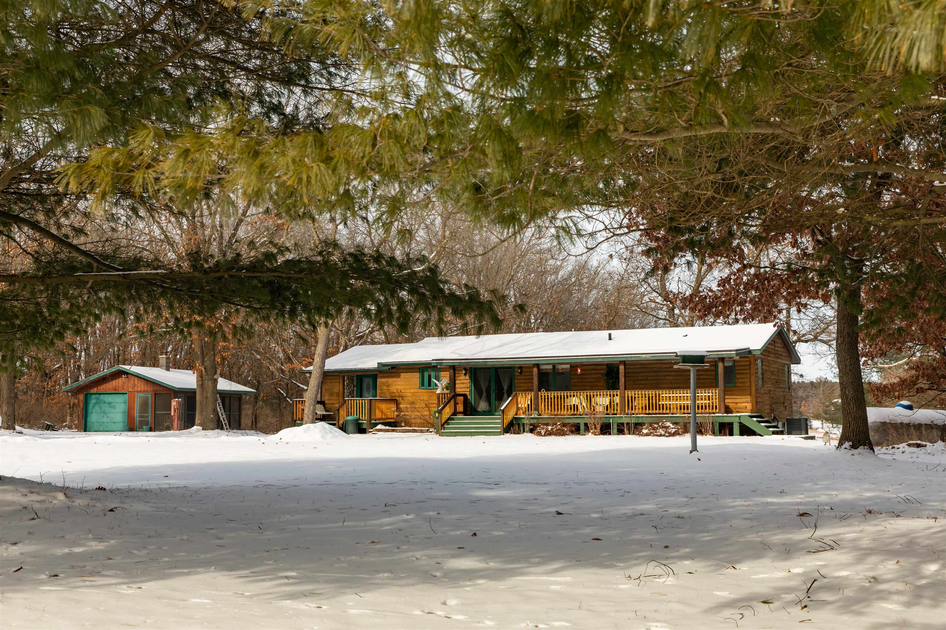 2763 2nd Oxford, WI 53952 - Photo 6 of 82