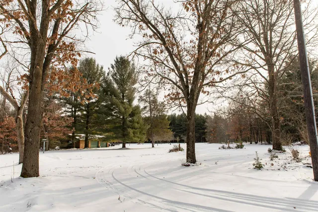 $400,000 | 2763 2nd, Oxford, WI 53952