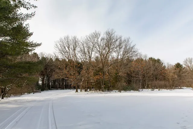 $400,000 | 2763 2nd, Oxford, WI 53952