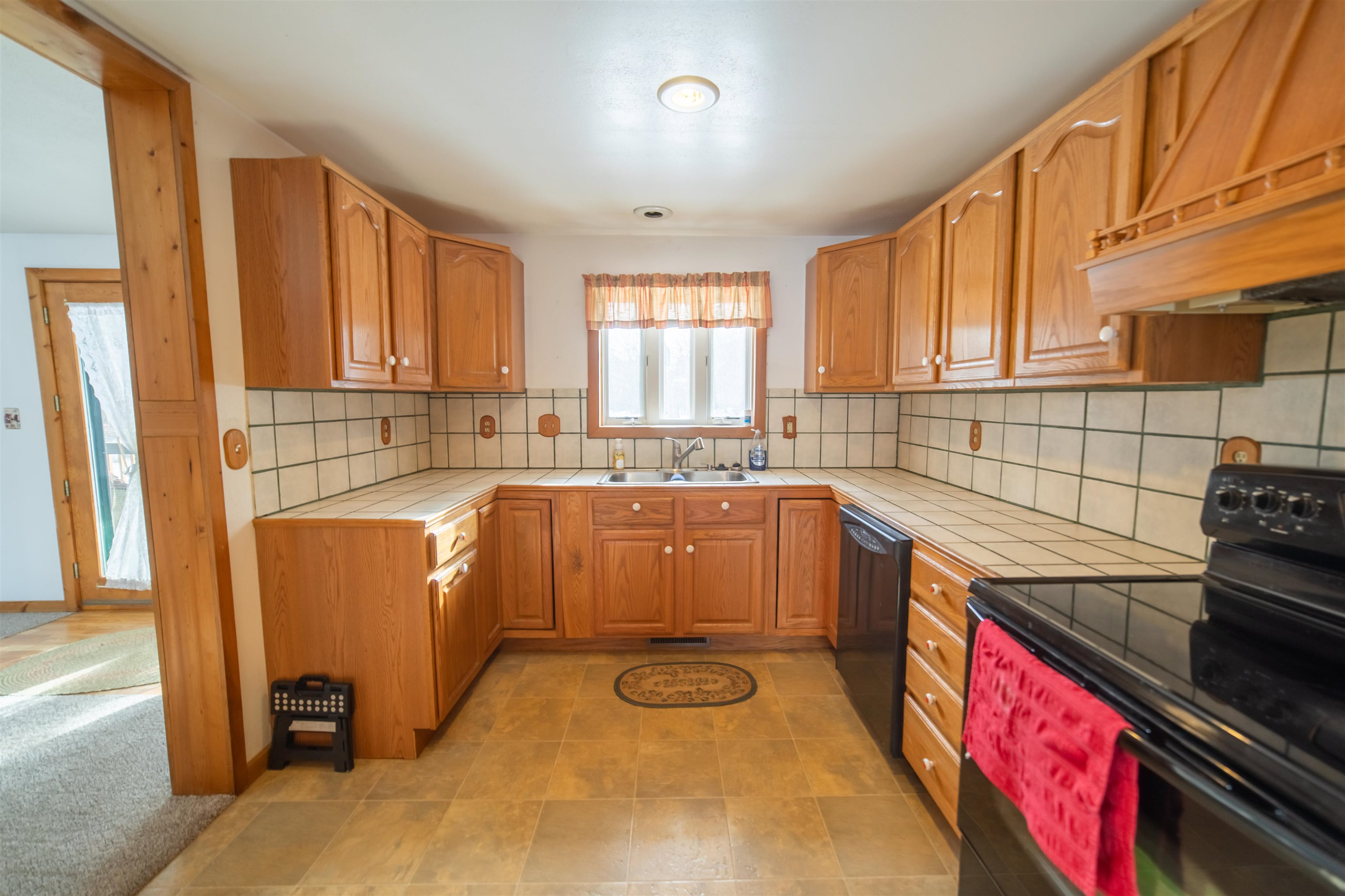 2763 2nd Oxford, WI 53952 - Photo 9 of 82