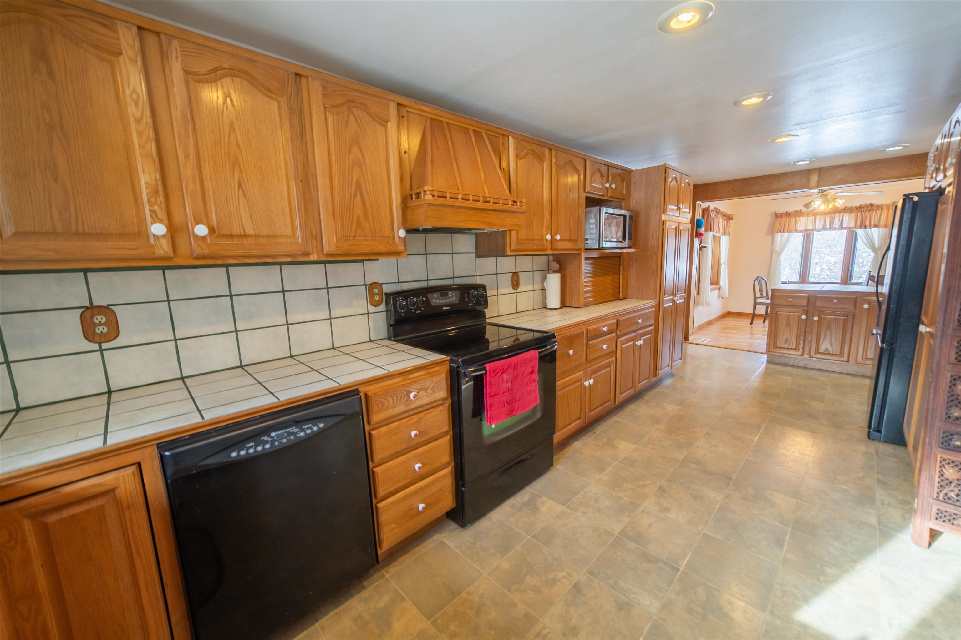 2763 2nd Oxford, WI 53952 - Photo 10 of 82