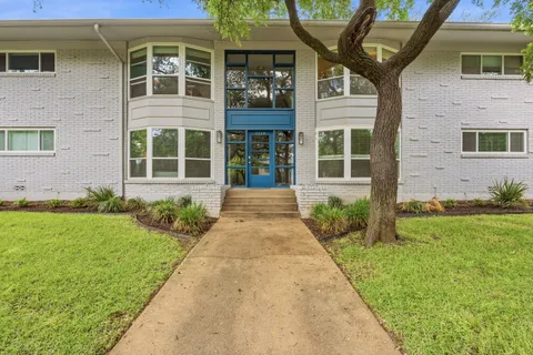 $439,000 | 1210 Windsor Road, Unit 104, Austin, TX 78703