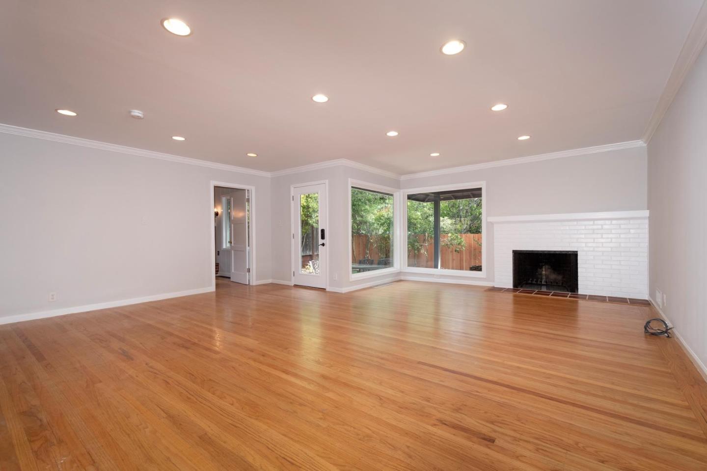 655 Barneson Avenue San Mateo, CA 94402 - Photo 6 of 25