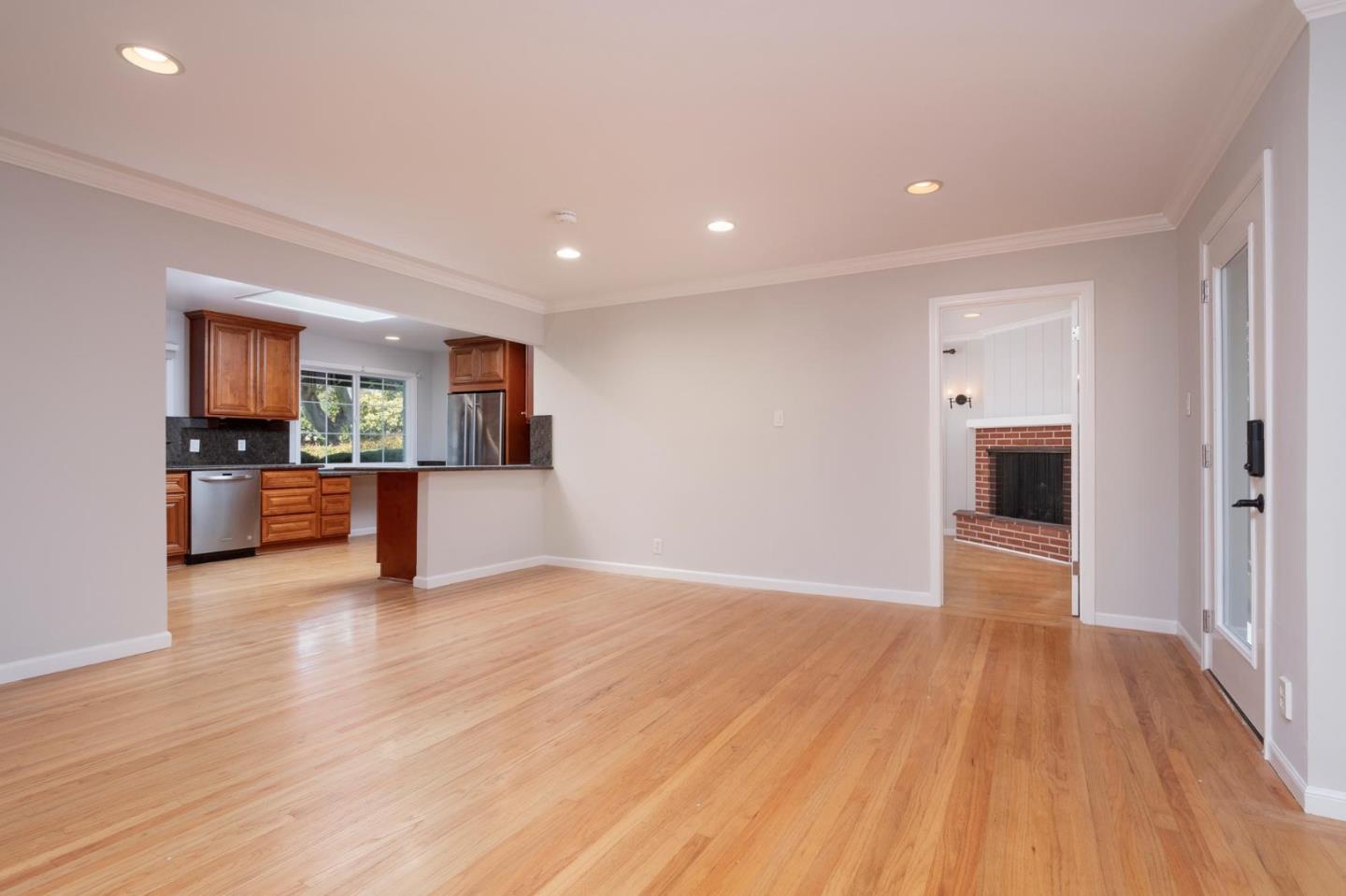 655 Barneson Avenue San Mateo, CA 94402 - Photo 7 of 25