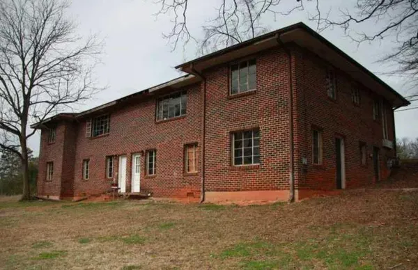 $1,875 | 305 West Oak Street, Unit B, Lawrenceville, GA 30046