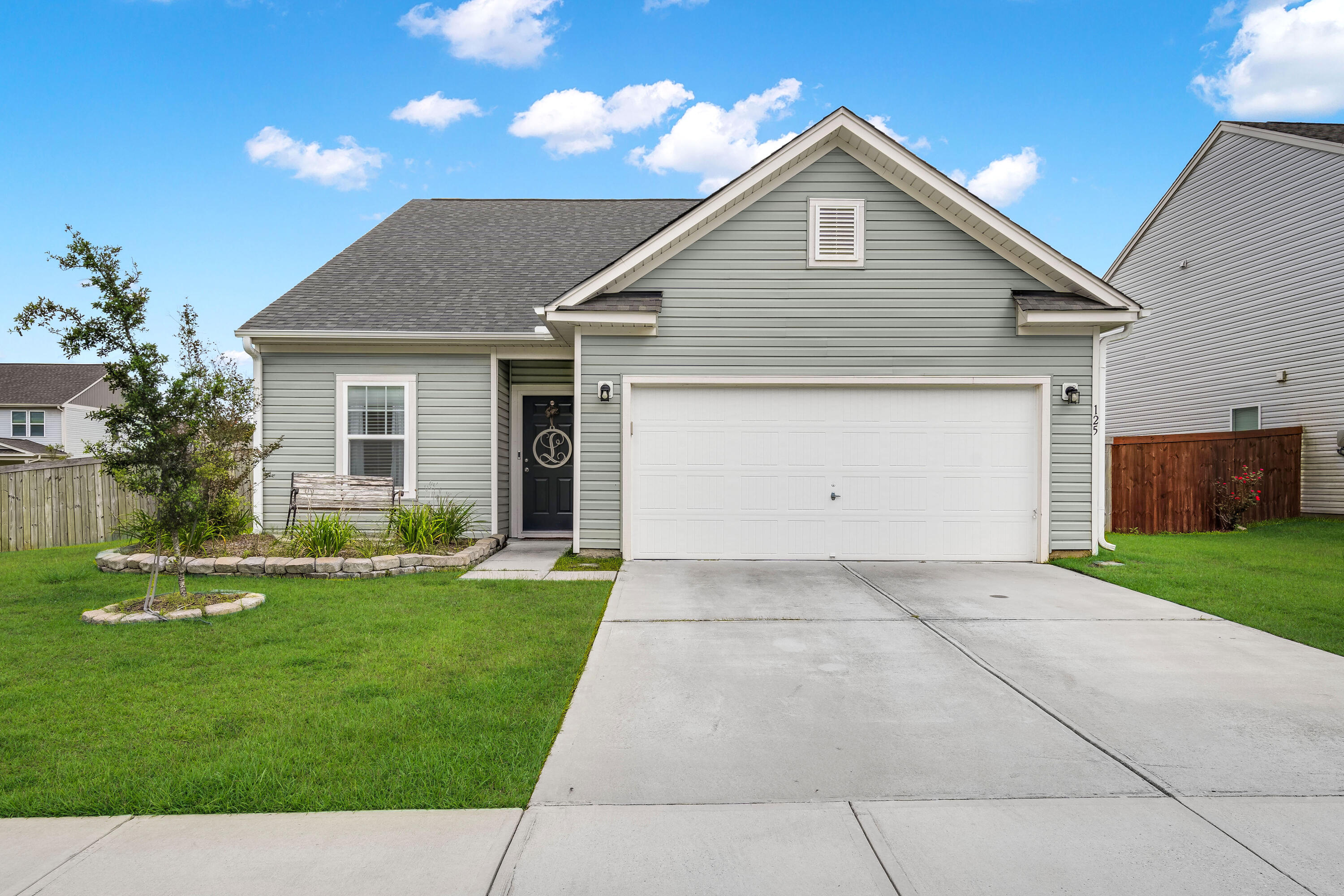 125 Rockingham Way Moncks Corner, SC 29461 - Photo 2 of 25 1