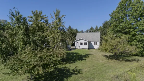 $435,000 | 19785 South Lakeside Road, New Buffalo, MI 49117