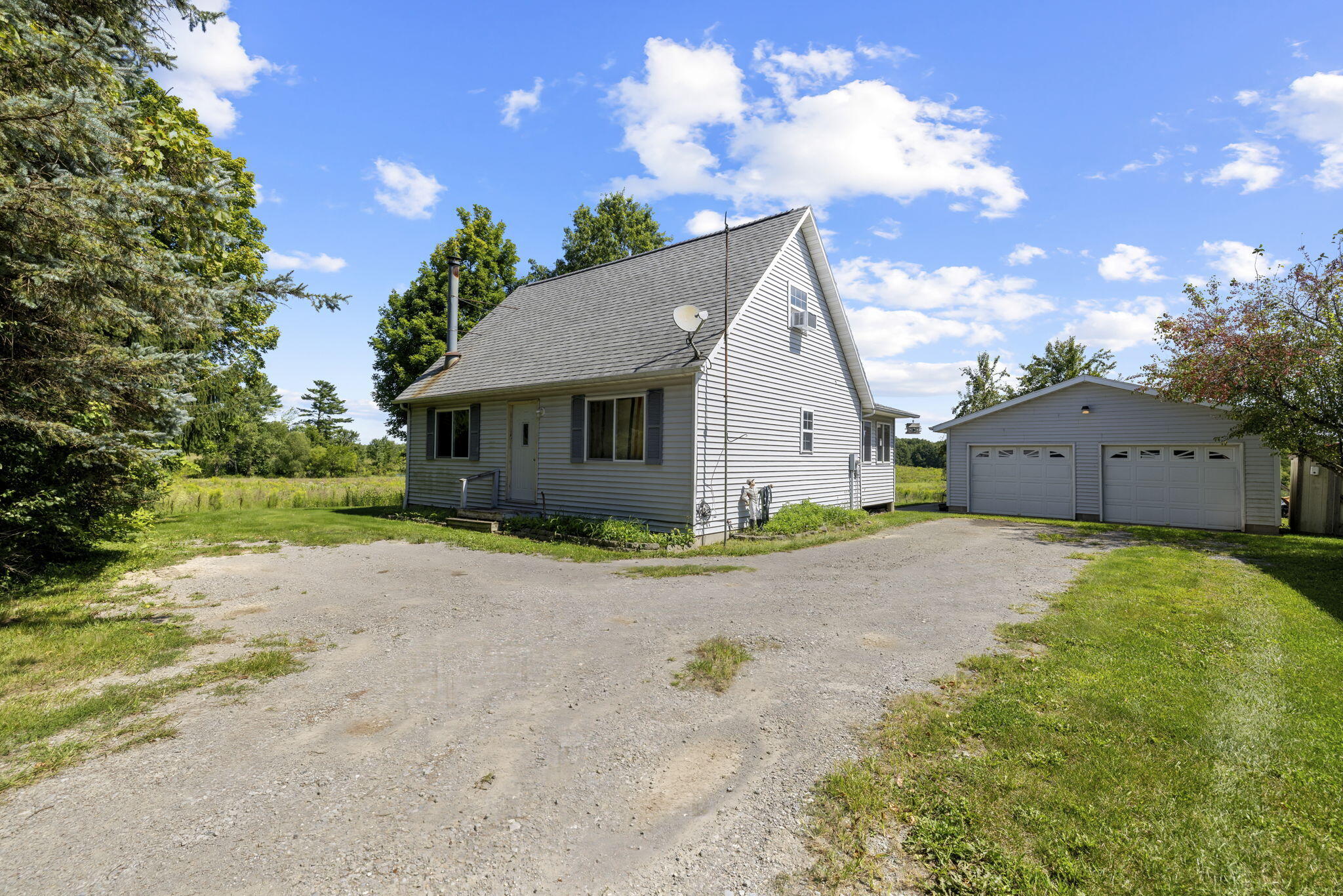 19785 South Lakeside Road New Buffalo, MI 49117 - Photo 21 of 30 Front View