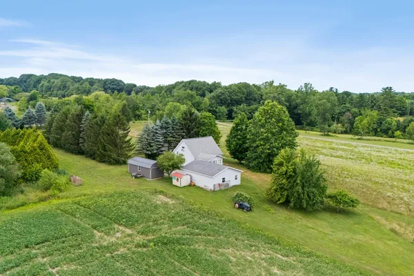 $435,000 | 19785 South Lakeside Road, New Buffalo, MI 49117