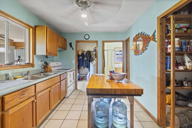 $435,000 | 19785 South Lakeside Road, New Buffalo, MI 49117