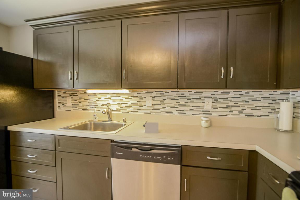 9760 Early Spring Way Columbia, MD 21046 - Photo 2 of 30 Kitchen