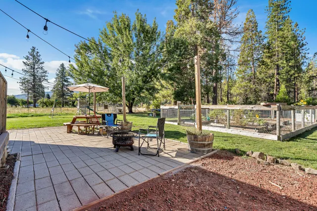 $1,150,000 | 42048 Wilcox Road, Hat Creek, CA 96040