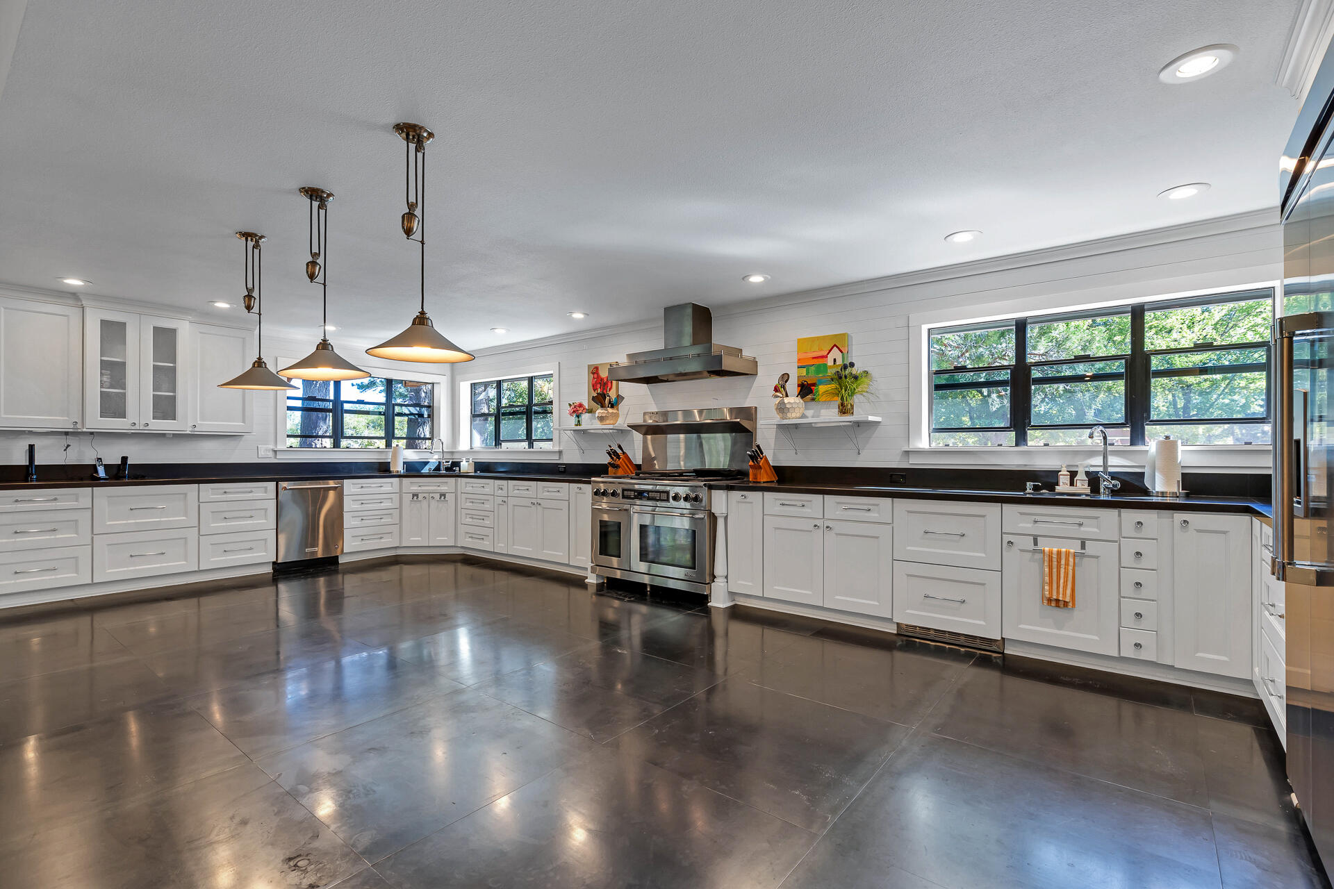 42048 Wilcox Road Hat Creek, CA 96040 - Photo 25 of 134 42048WilcoxRoad-166