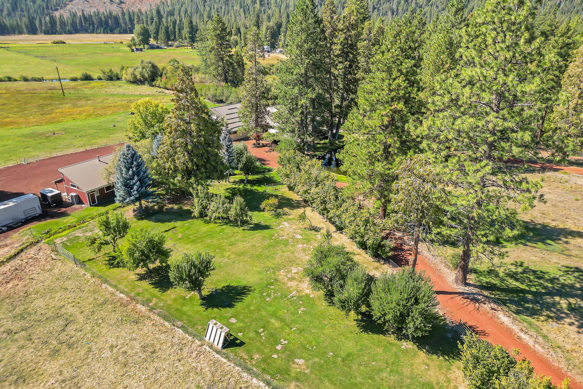 42048 Wilcox Road Hat Creek, CA 96040 - Photo 4 of 134 42048WilcoxRoad-146