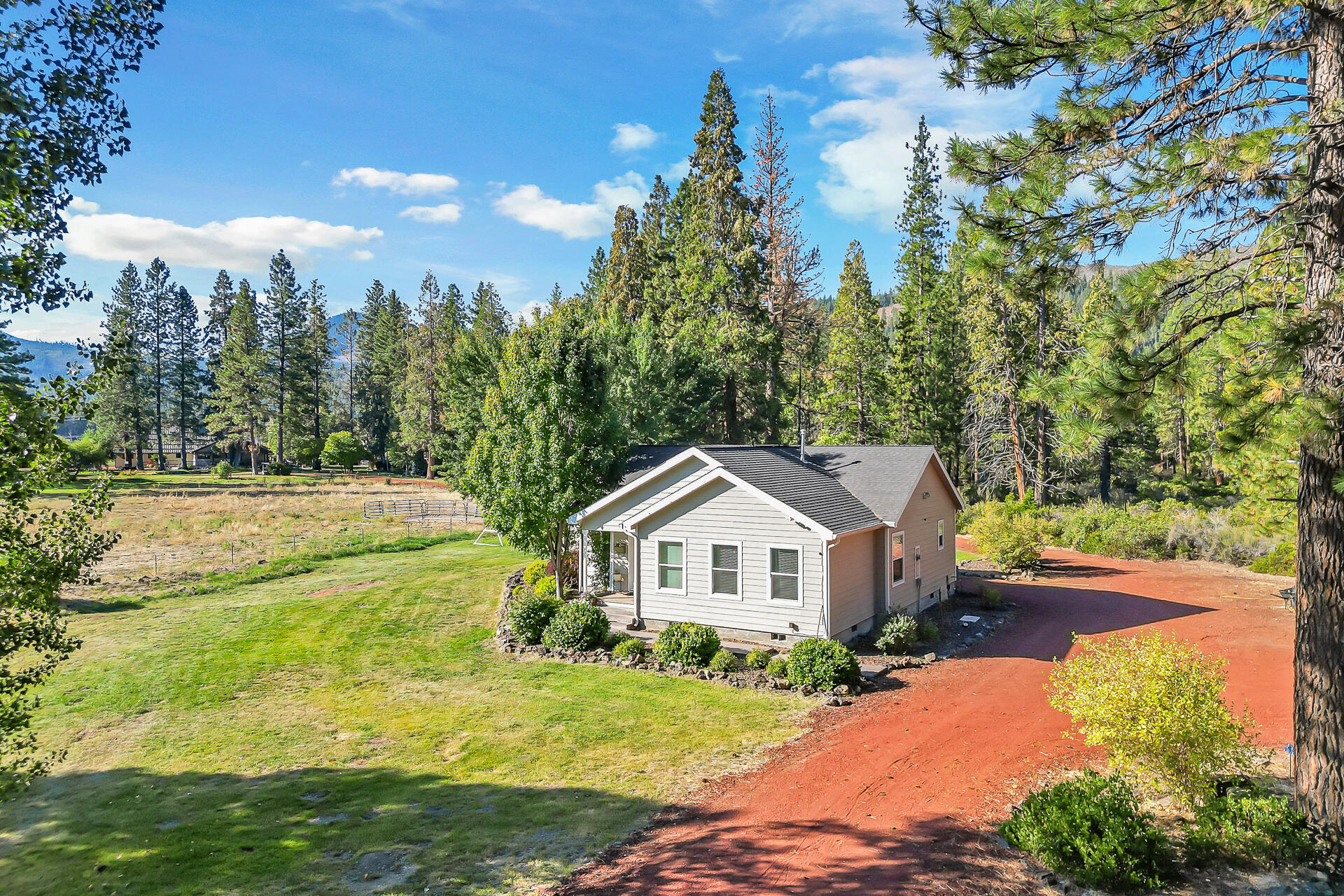 42048 Wilcox Road Hat Creek, CA 96040 - Photo 6 of 134 42048WilcoxRoad-97