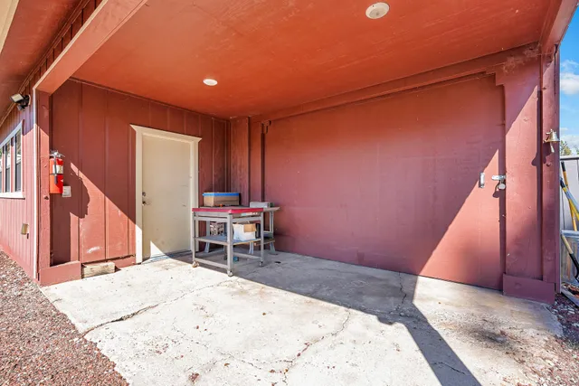 $1,150,000 | 42048 Wilcox Road, Hat Creek, CA 96040