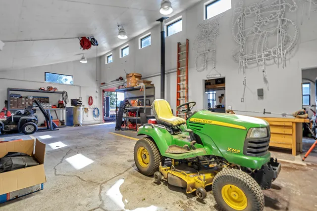 $1,150,000 | 42048 Wilcox Road, Hat Creek, CA 96040