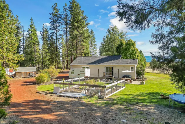 $1,150,000 | 42048 Wilcox Road, Hat Creek, CA 96040