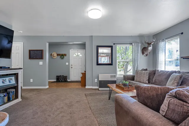 $1,150,000 | 42048 Wilcox Road, Hat Creek, CA 96040