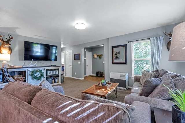 $1,150,000 | 42048 Wilcox Road, Hat Creek, CA 96040