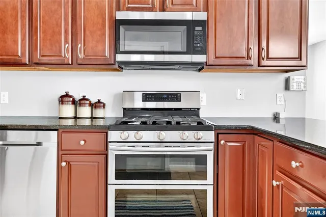 $4,400 | 499 Paramus Road, Paramus, NJ 07652